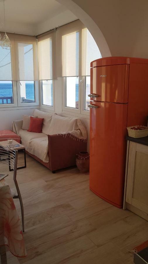 Blue Island Apartment Batsi  Exterior photo